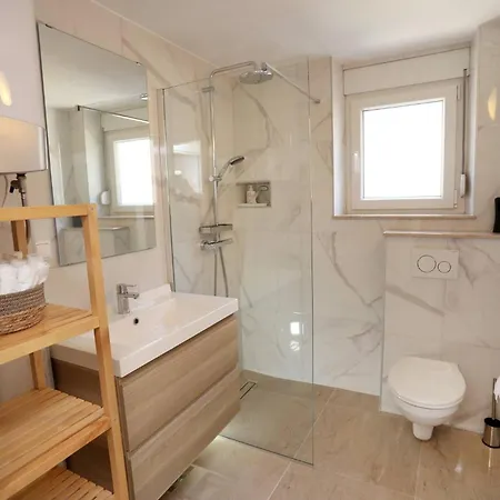 Apartman My Dalmatia - M With Free Parking And Roof Terrace *