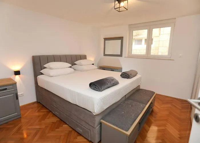 My Dalmatia - M With Free Parking And Roof Terrace Lejlighed *