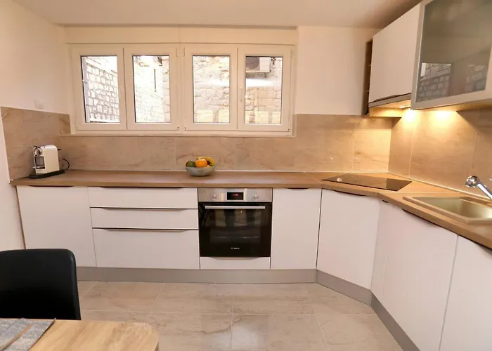 My Dalmatia - M With Free Parking And Roof Terrace *