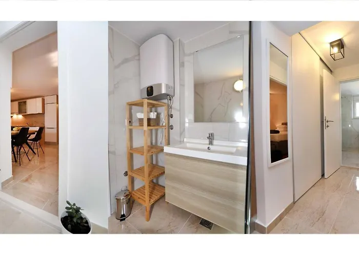 My Dalmatia - M With Free Parking And Roof Terrace