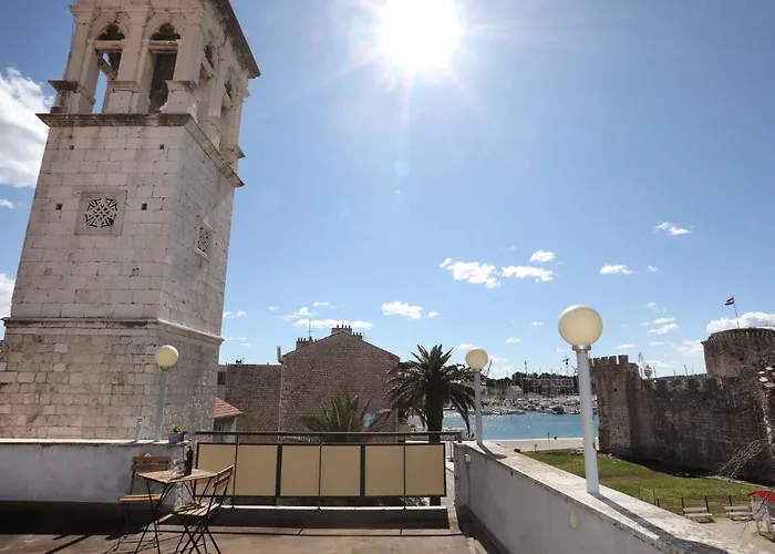 My Dalmatia - M With Free Parking And Roof Terrace Trogir
