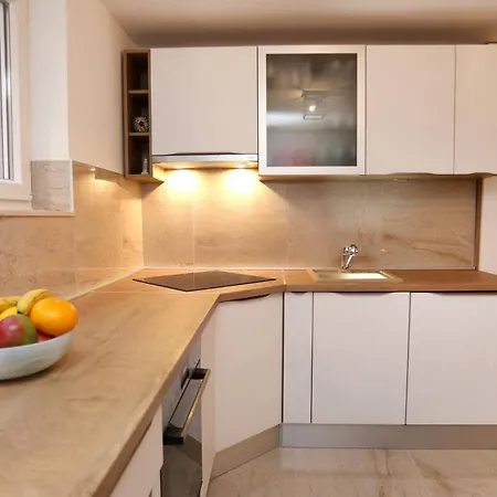 My Dalmatia - M With Free Parking And Roof Terrace * Trogir