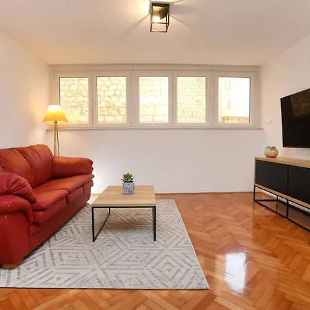 My Dalmatia - M With Free Parking And Roof Terrace *