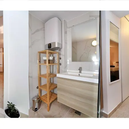 My Dalmatia - M With Free Parking And Roof Terrace